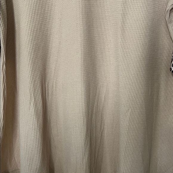 Pullover Top - Picture 3 of 3